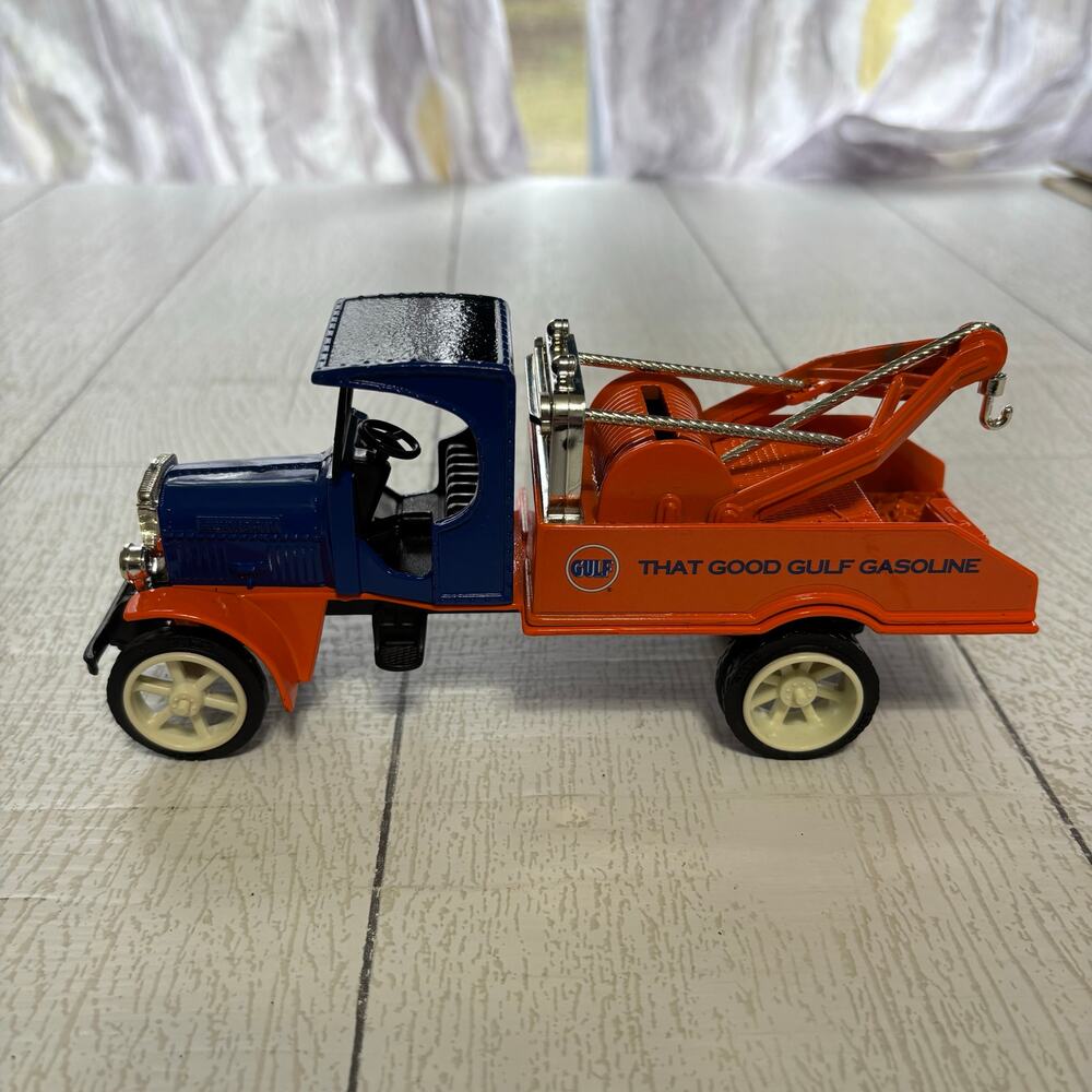 Vintage 1993 Ertl Kenworth 1925 Wrecker Bank